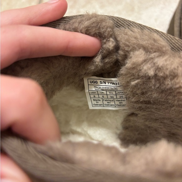 UGG brown ultra platform boots - Picture 5 of 8